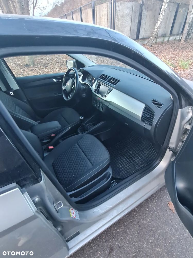 Skoda Fabia 1.0 TSI Drive - 5