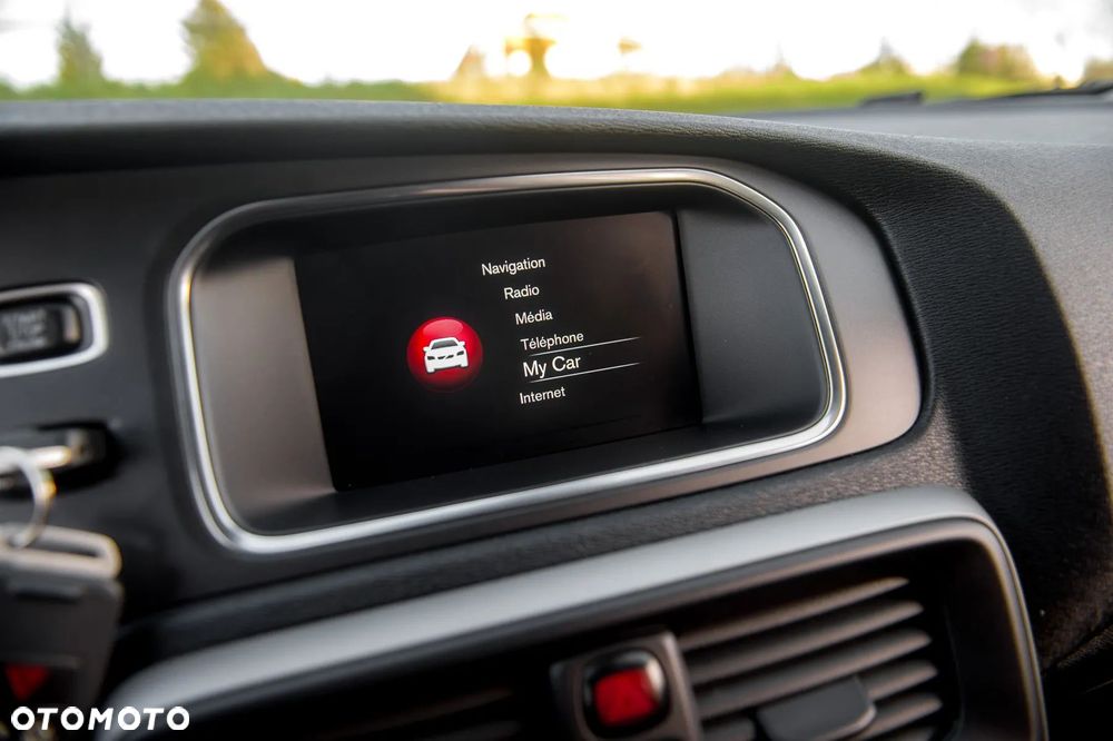 Volvo V40 D2 Momentum - 32