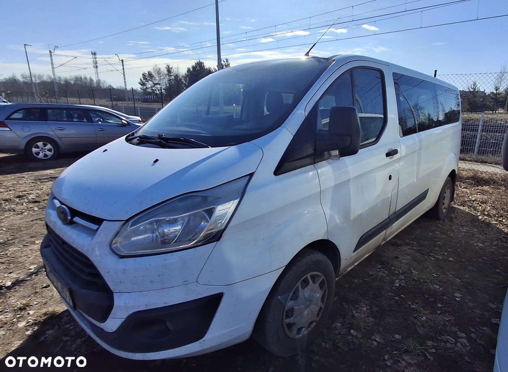 Ford TRANSIT CUSTOM - 4