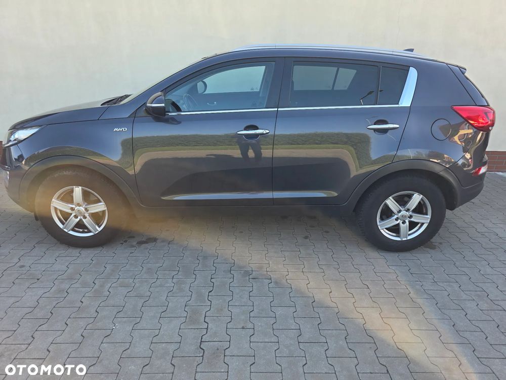 Kia Sportage 2.0 CRDI 4WD Automatik Dream-Team Edition - 9