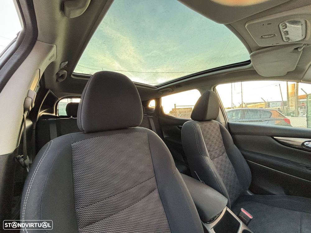 Nissan Qashqai 1.5 dCi Tekna - 11