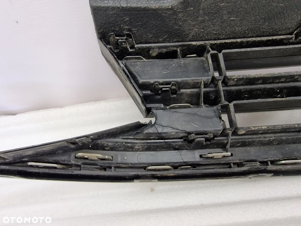 VW SPORTSVAN LIFT 17- ATRAPA / GRILL PRZEDNI PRZÓD POD RADAR , NR 510853653H / 510853651AN/AP , NR AUKCJI GR92 - 21