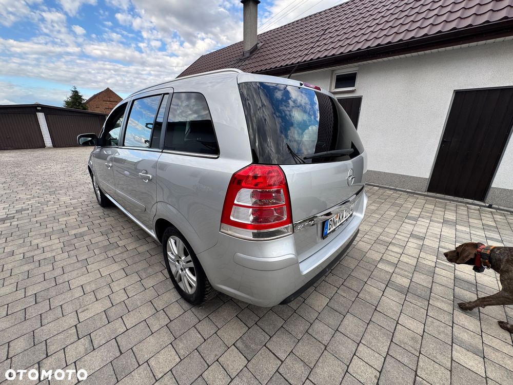 Opel Zafira 1.8 Innovation - 17