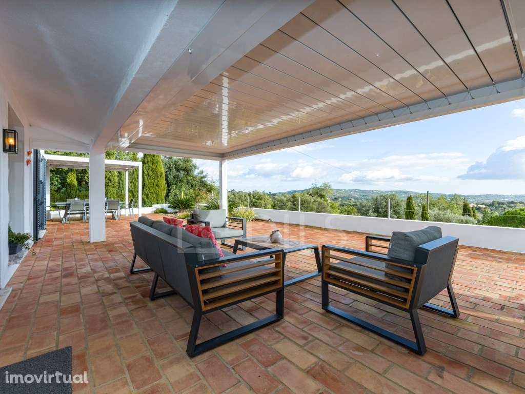 Moradia T3 com piscina e jardim privativo em Loulé - Grande imagem: 4/36