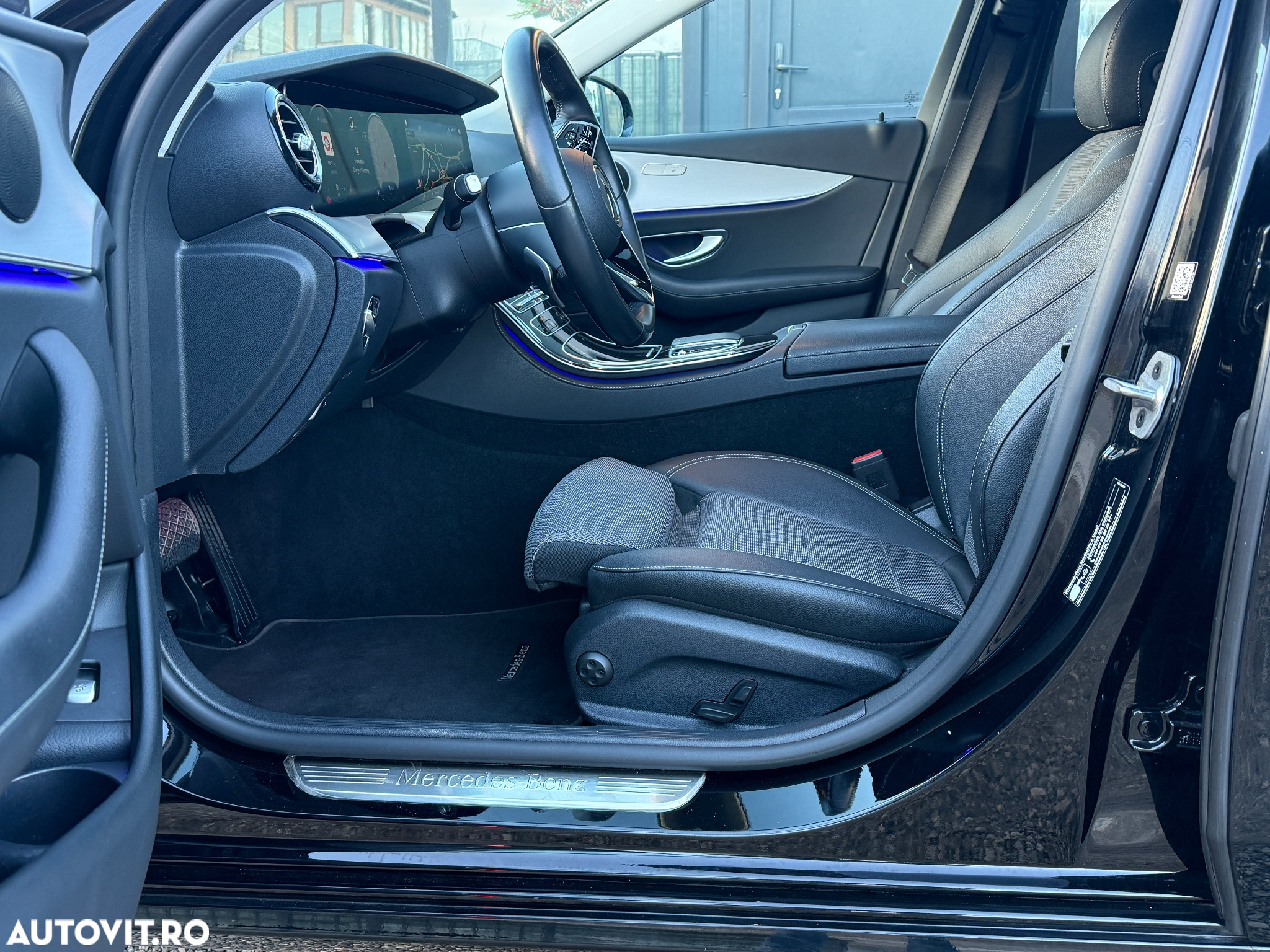 Mercedes-Benz E 300 de 4Matic 9G-TRONIC Night Edition - 11