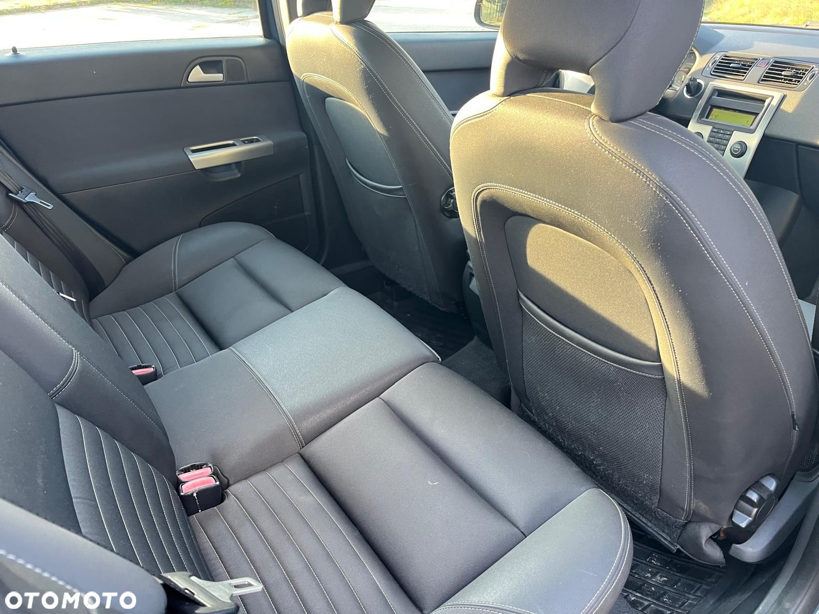 Volvo S40 - 14