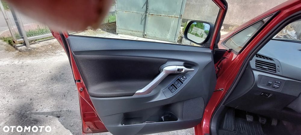 Toyota Verso 1.8 Edition - 9