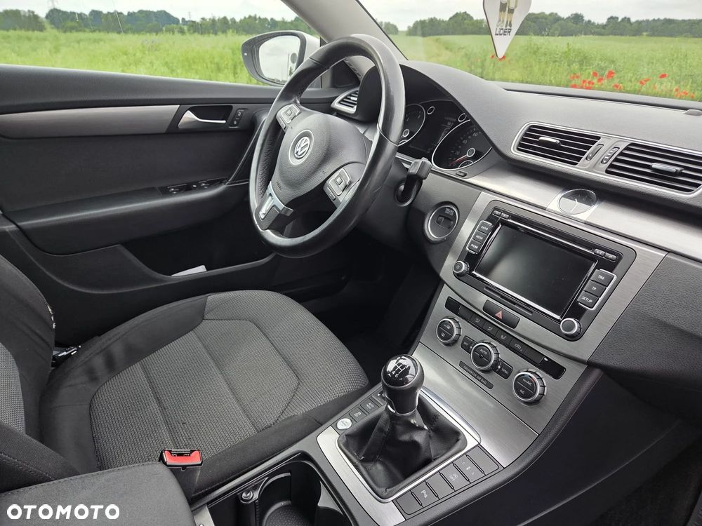Volkswagen Passat 2.0 TDI Comfortline - 3