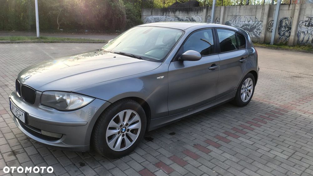 BMW Seria 1 118d DPF - 1