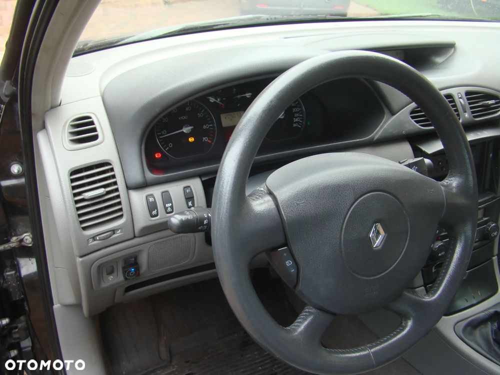 Renault Laguna - 5