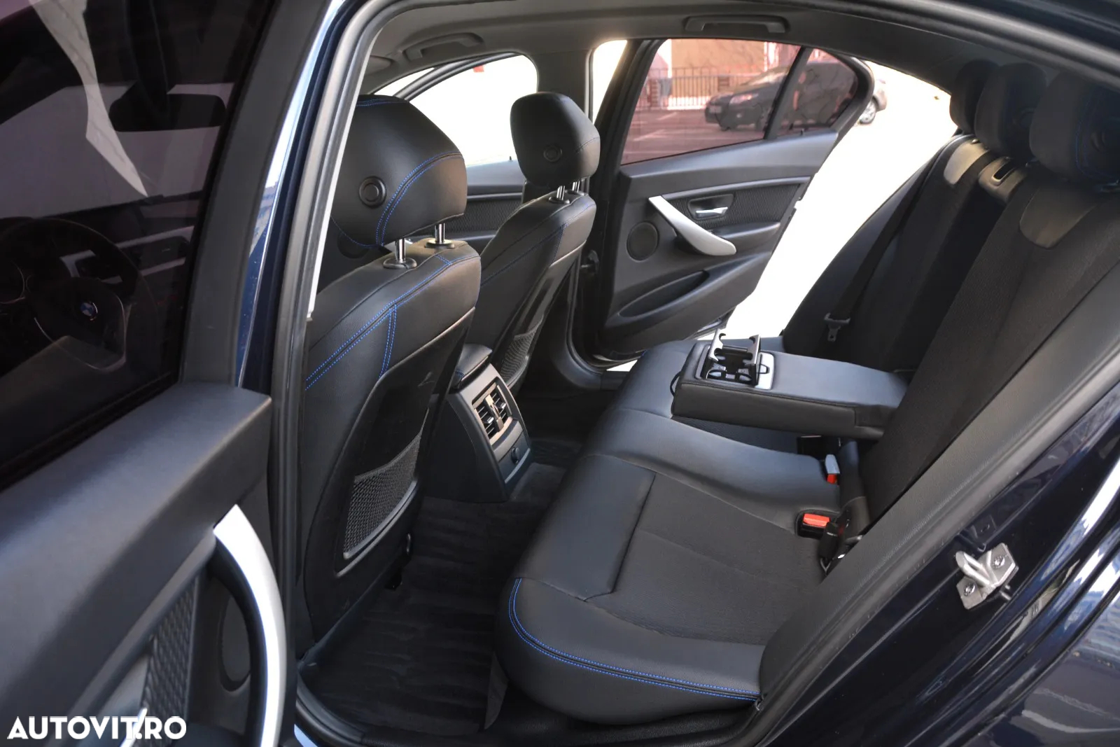 BMW Seria 3 - 15