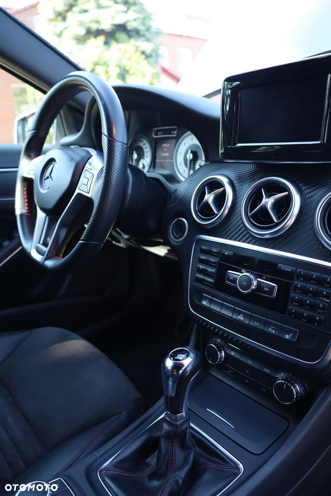 Mercedes-Benz Klasa A 200 (BlueEFFICIENCY) AMG Sport - 27