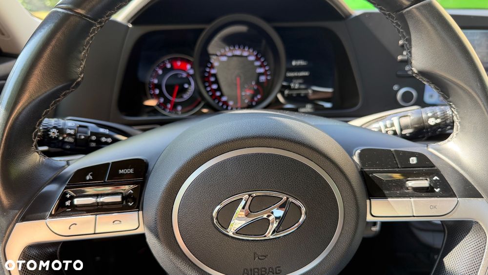 Hyundai Elantra 1.6 Modern - 18