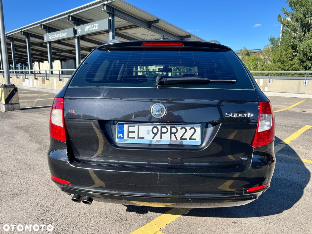 Skoda Superb 2.0 TDI Elegance DSG - 4