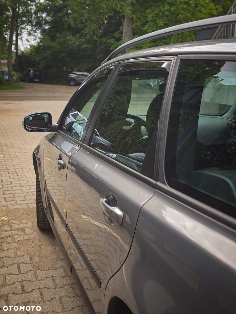 Volvo V50 - 4