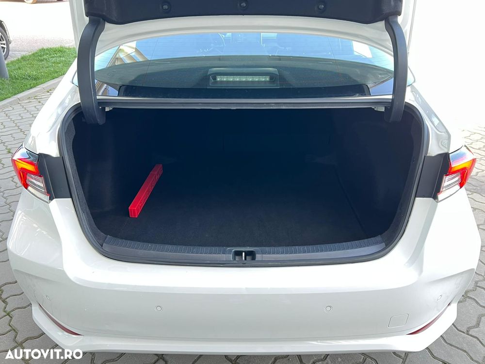 Toyota Corolla 1.8 HSD Business - 5