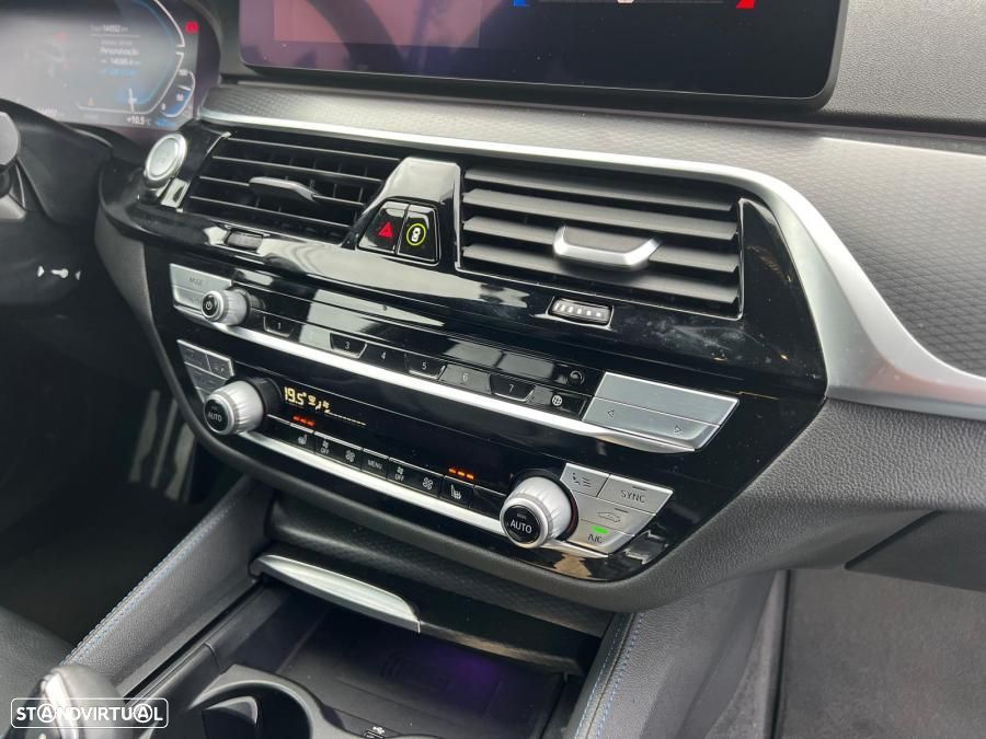 BMW 520 e Pack M - 11