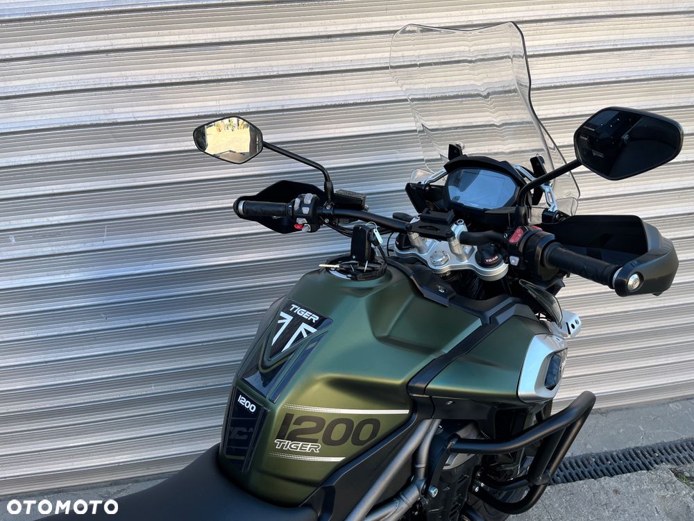 Triumph Tiger - 9