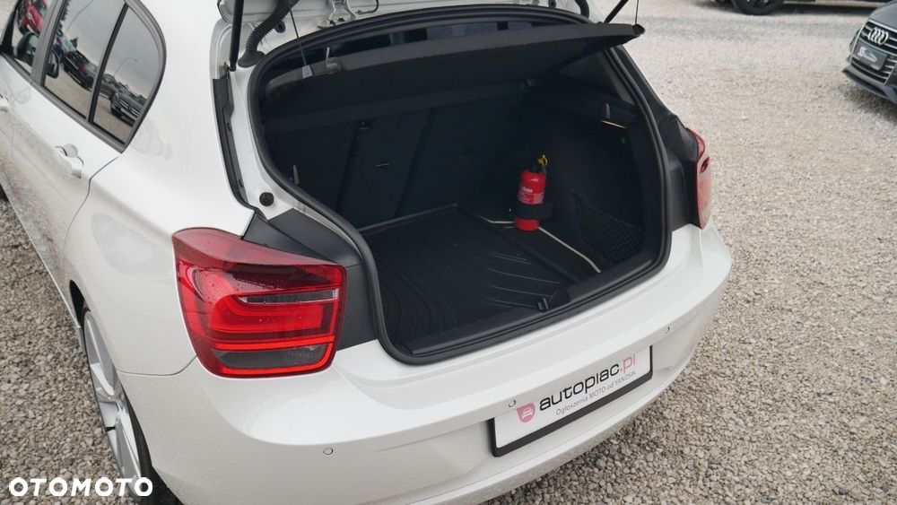BMW Seria 1 - 24