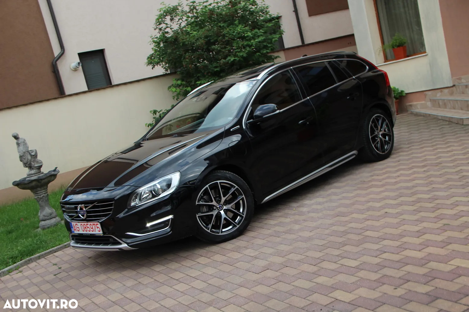 Volvo V60 D6 Twin Engine Geartronic Summum - 4