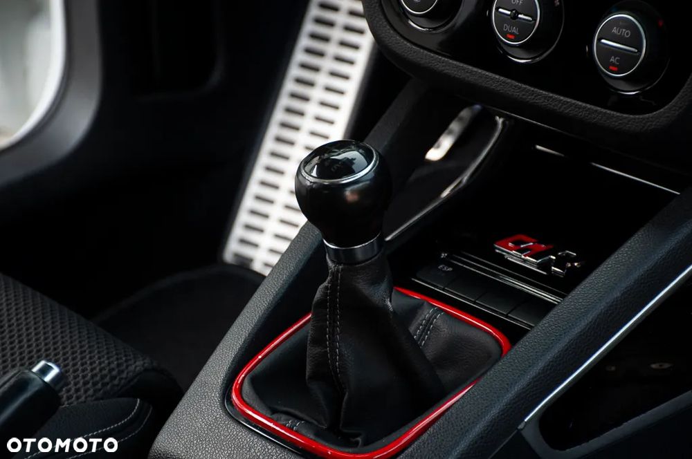 Volkswagen Scirocco 1.4 TSI Perfectline R-Style - 28