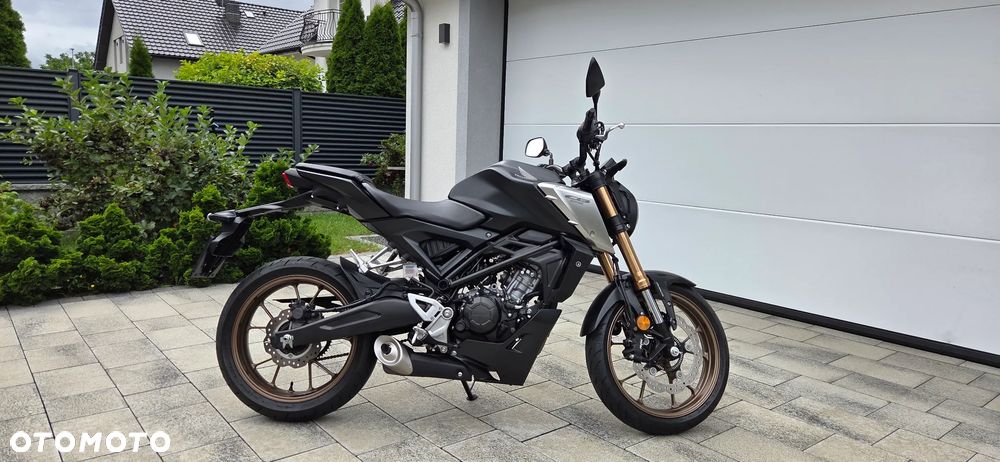 Honda CB - 2