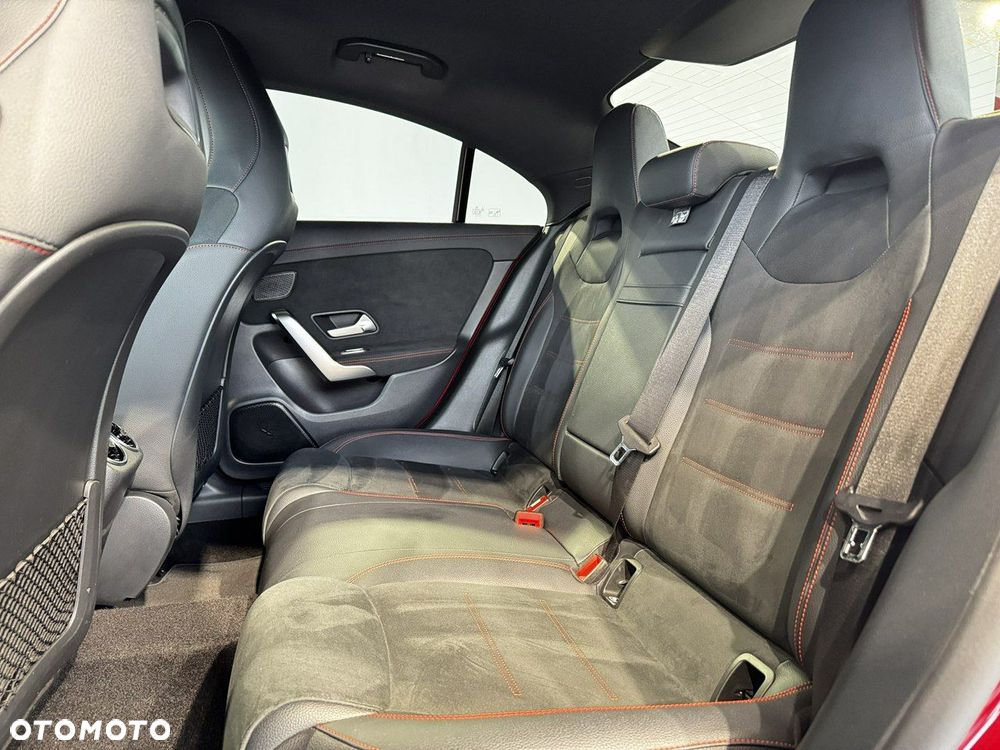 Mercedes-Benz CLA - 14