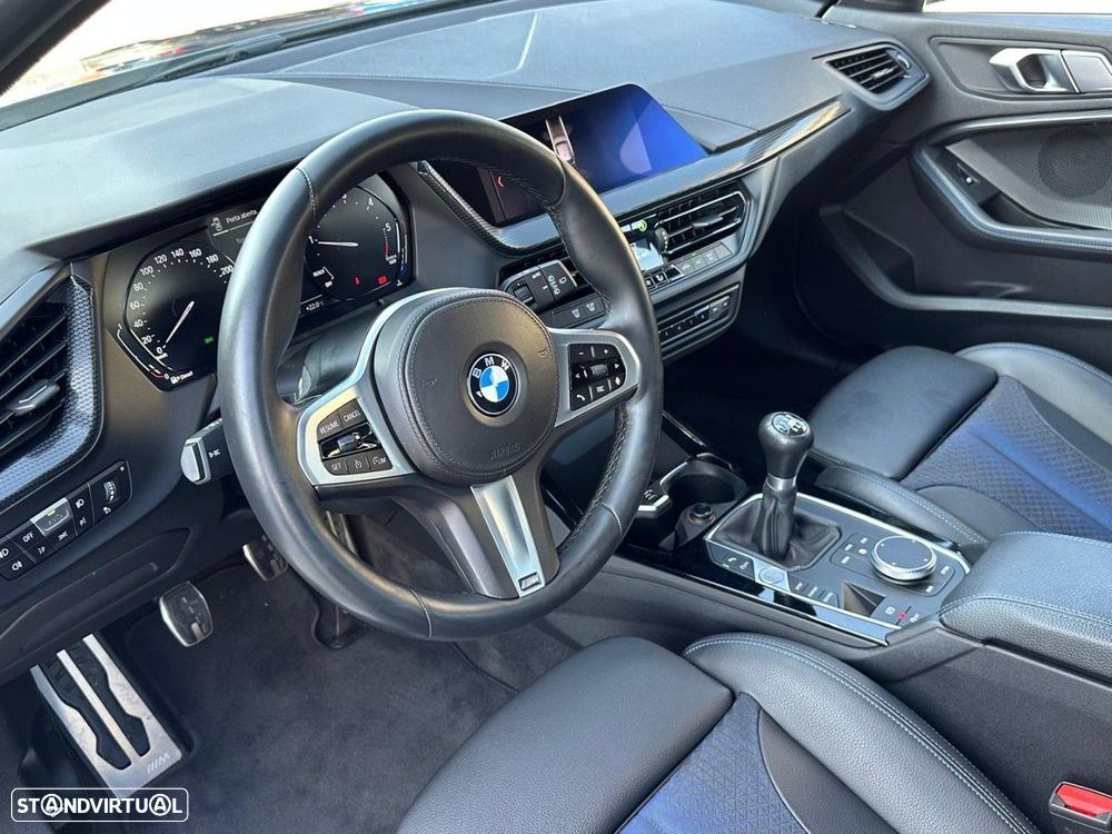 BMW 116 d Pack Desportivo M - 10