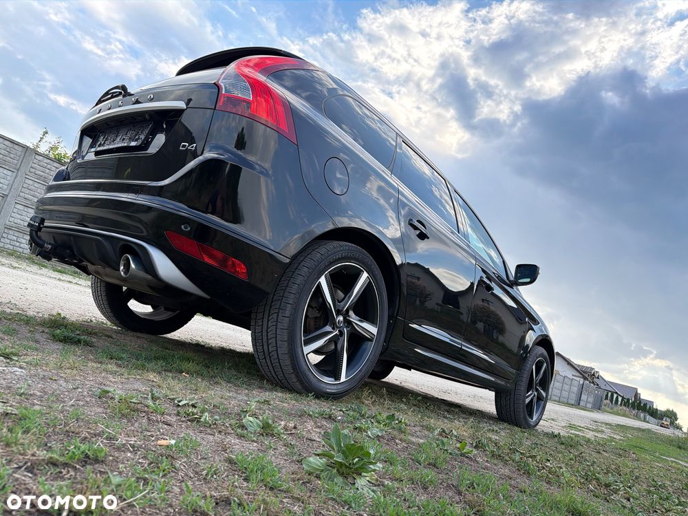 Volvo XC 60 D4 Drive-E R-Design Momentum - 14