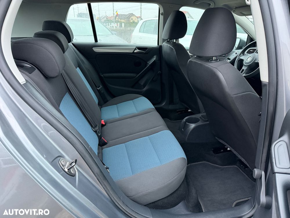Volkswagen Golf 1.6 TDI DPF BlueMotion - 6