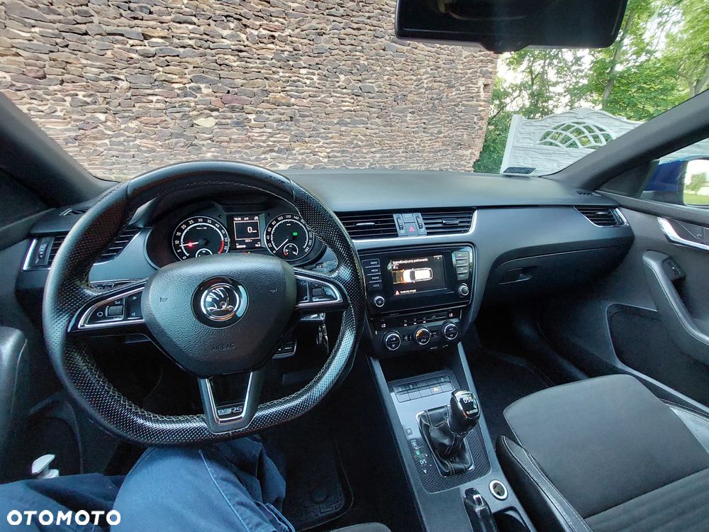 Skoda Octavia 2.0 TDI RS DSG - 8