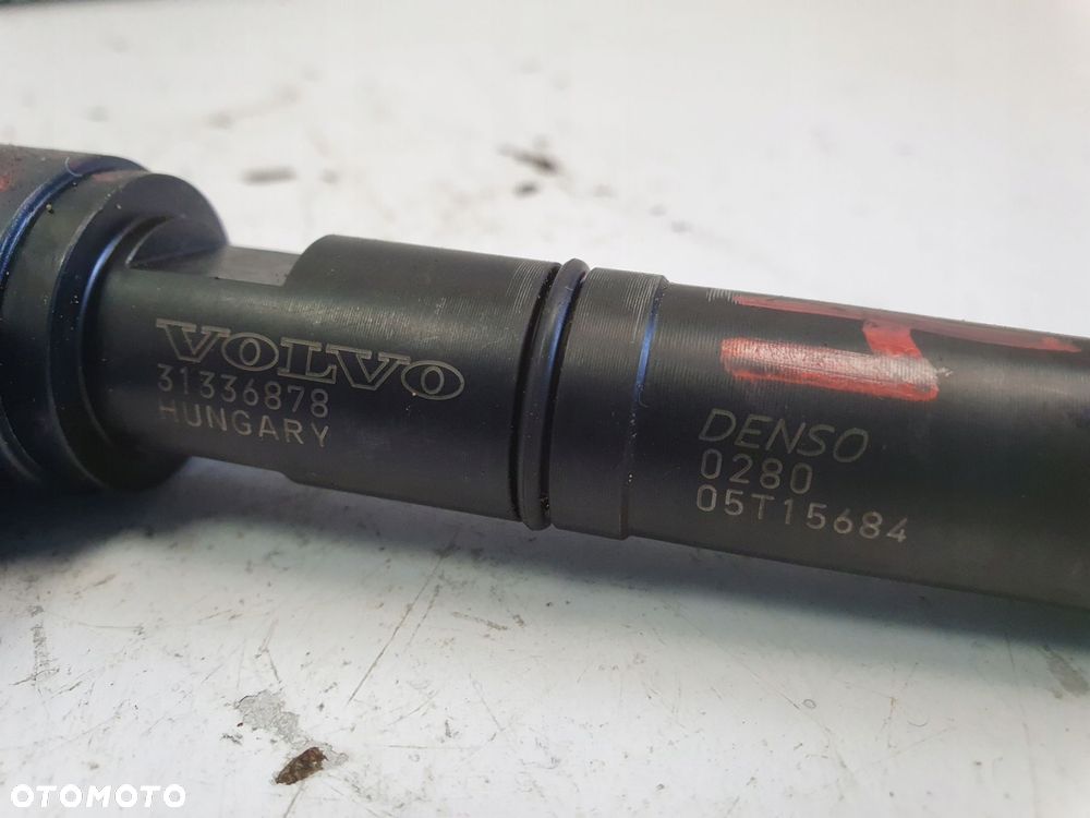 WTRYSKIWACZ Volvo V40 II S60 II V60 2.0 D2 D3 _ wtrysk 31336878 0280 - 8
