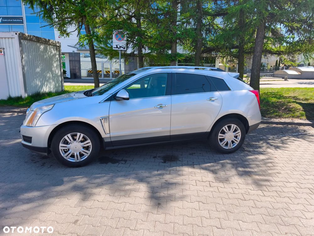 Cadillac SRX - 15