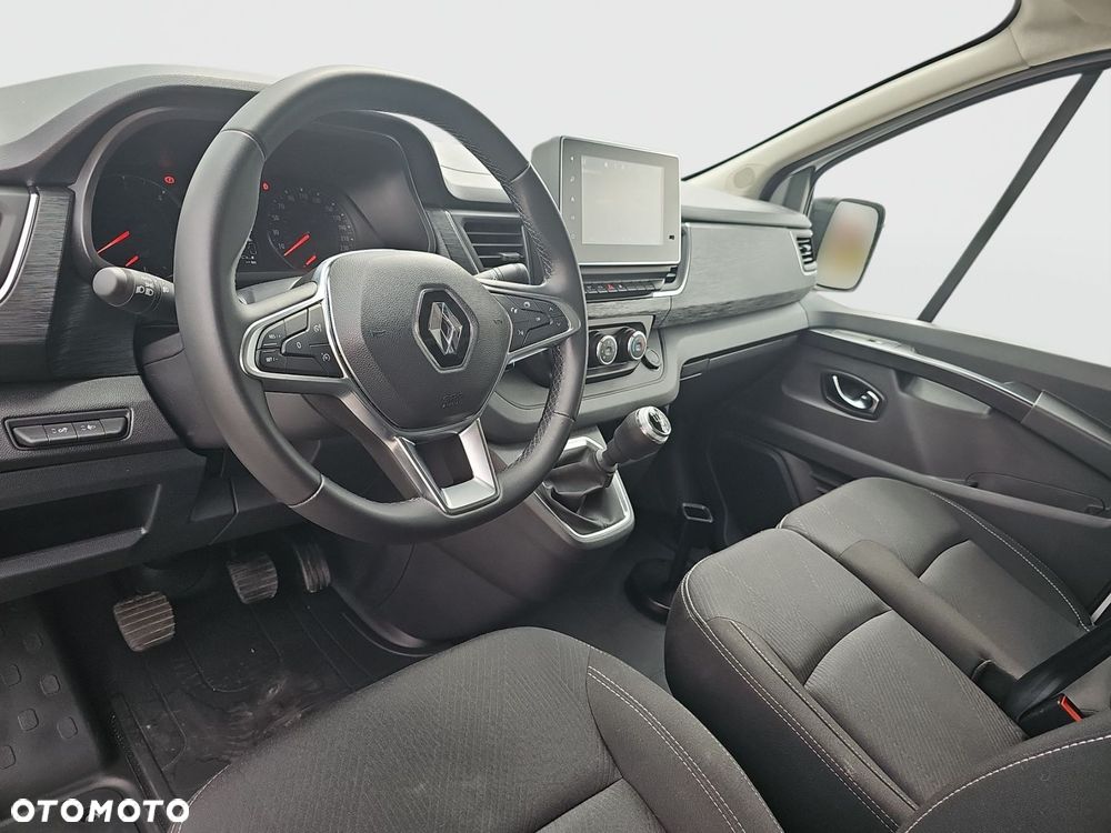 Renault Nowy Trafic - 2