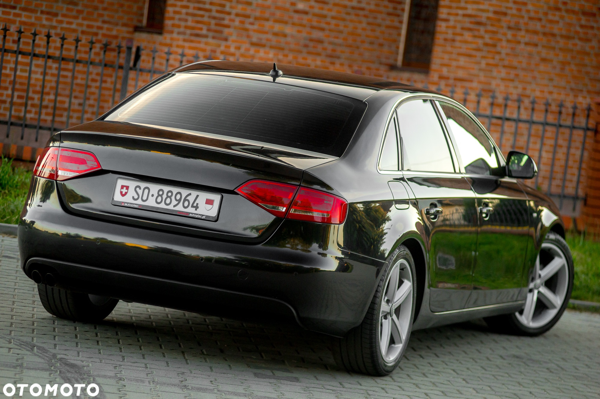 Audi A4 Avant 2.0 TDI DPF quattro S line Sportpaket - 13