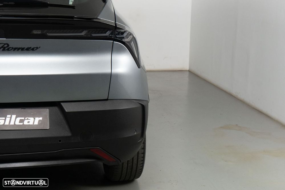 Alfa Romeo Junior Elletrica 50 kWh Launch Edition - 18