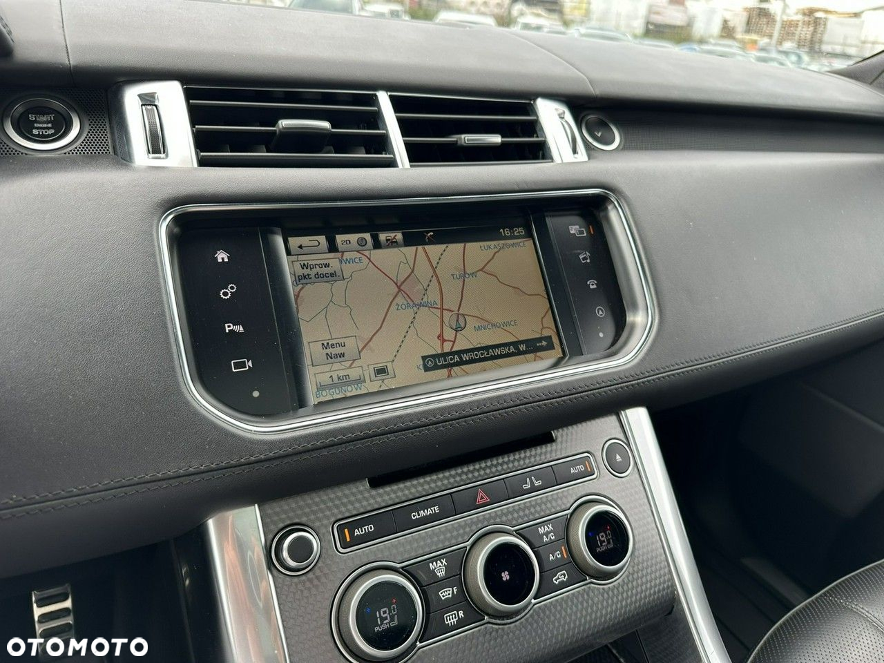 Land Rover Range Rover Sport SDV6 Autobiography Dynamic - 28