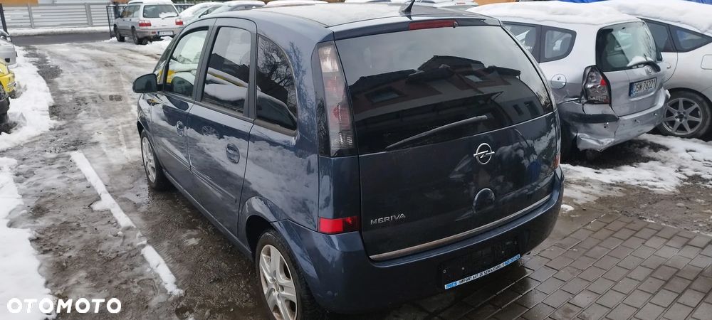 Opel Meriva 1.8 16V (Essentia) - 4