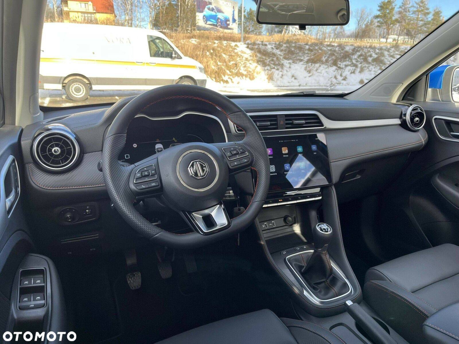MG ZS - 18