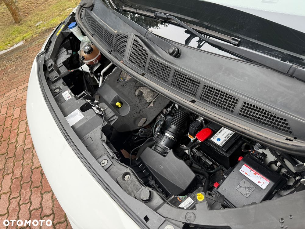 Peugeot Expert - 8