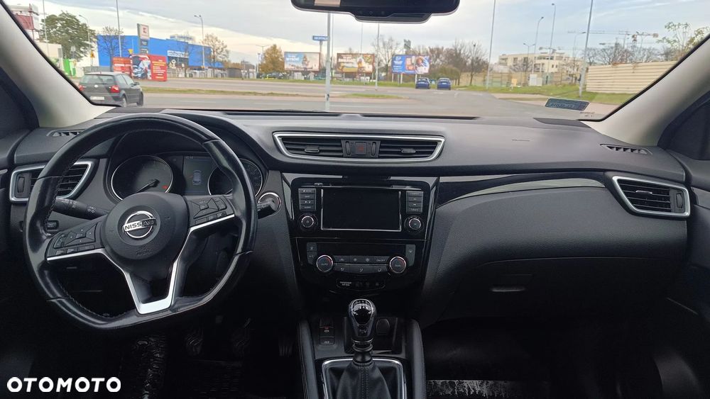 Nissan Qashqai 1.3 DIG-T N-CONNECTA - 6