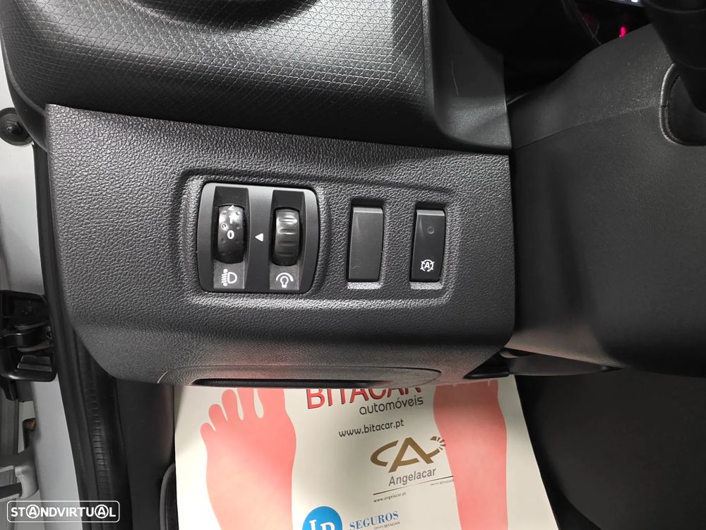 Renault CLIO SOCIETE 1.5 DCI ZEN  IVA DEDUTIVEL - 35