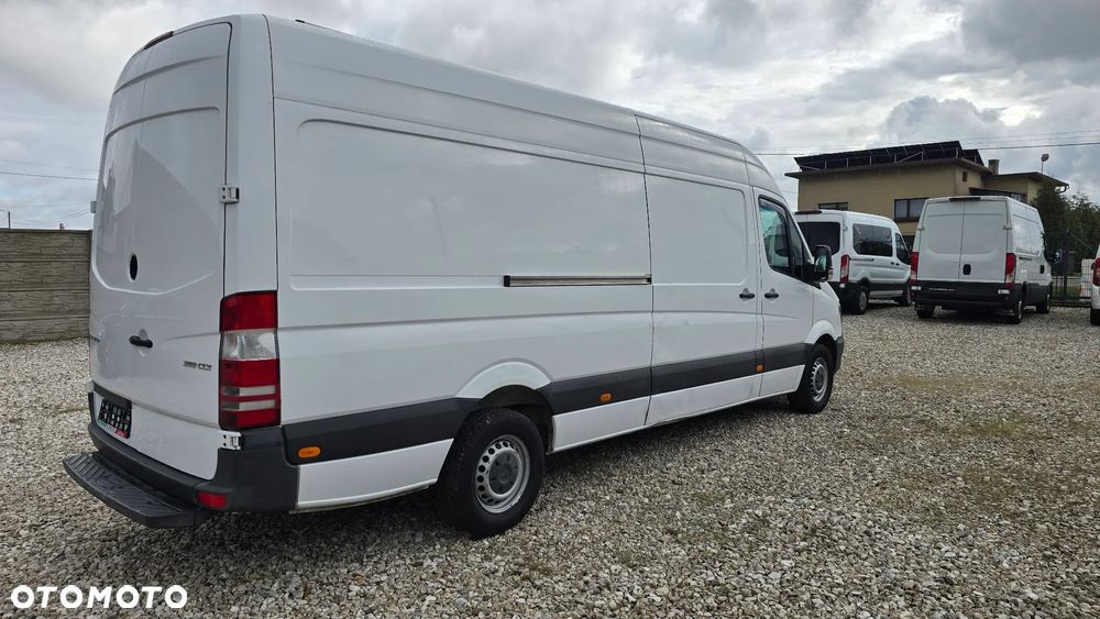 Mercedes-Benz Sprinter - 6