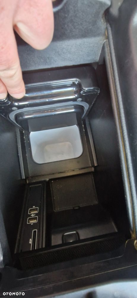 Mercedes-Benz Klasa V - 8