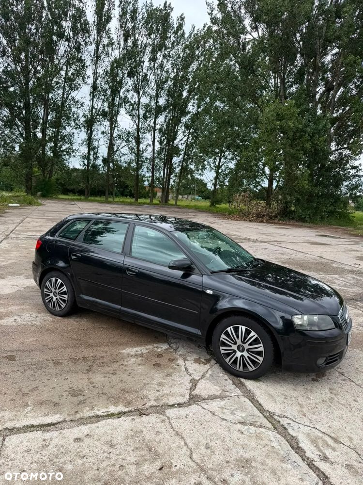 Audi A3 Sportback 1.8 TFSI Attraction S tronic - 2