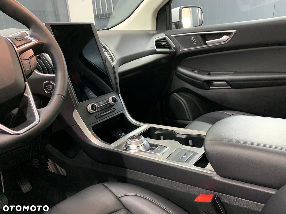 Ford Edge - 4