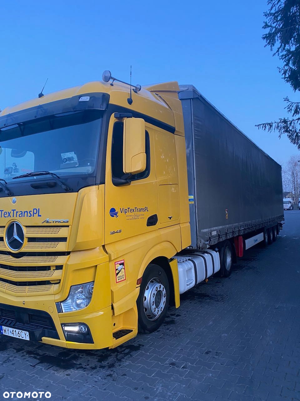 Mercedes-Benz ACTROS - 12