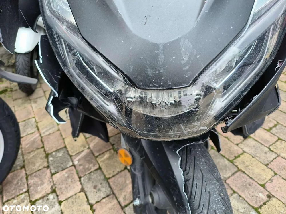 Honda PCX - 8