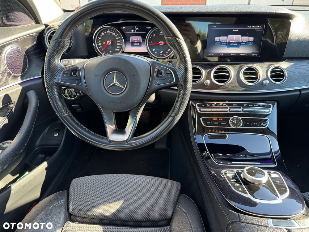 Mercedes-Benz Klasa E 220 d 9G-TRONIC - 12