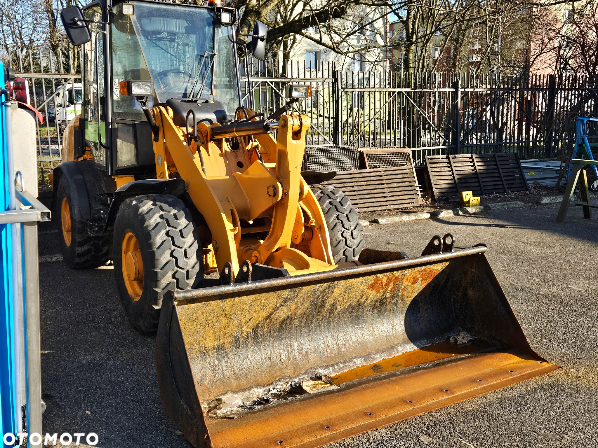 Caterpillar 907H - 2